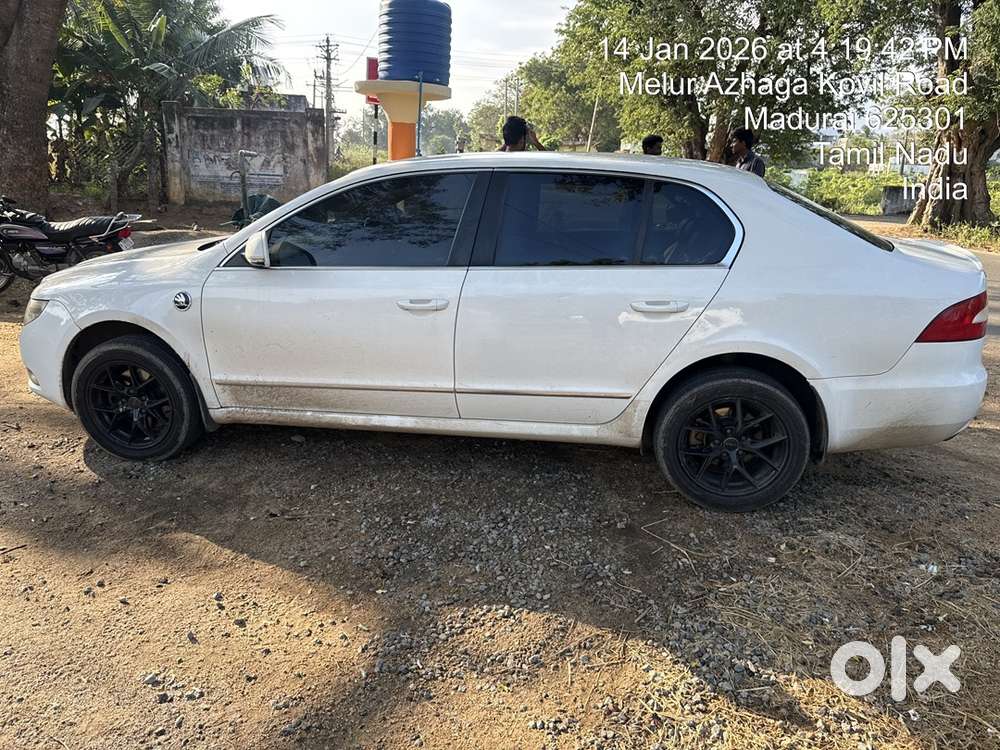 Skoda Superb Diesel 2013