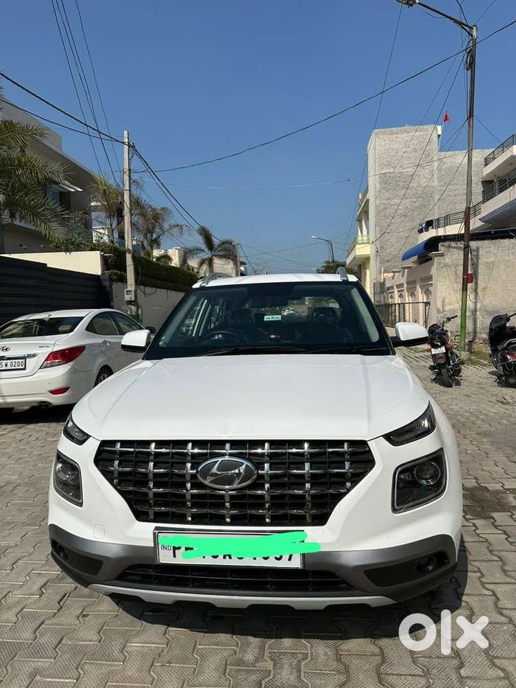 Hyundai Venue Diesel 2021