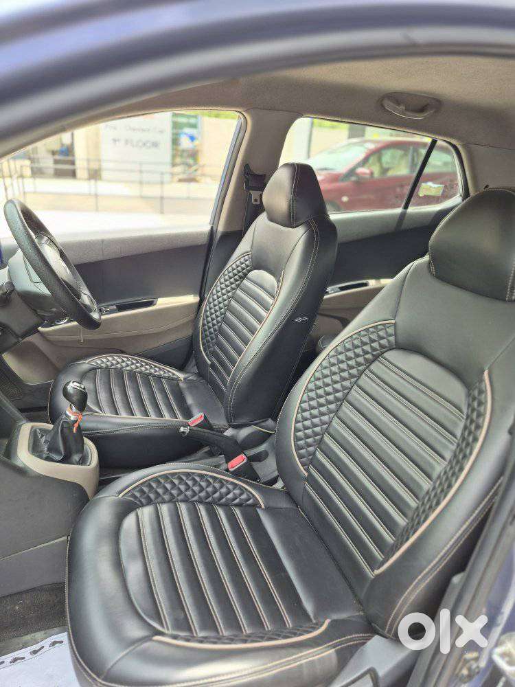 Hyundai Grand I10 Sportz, 2015, Petrol