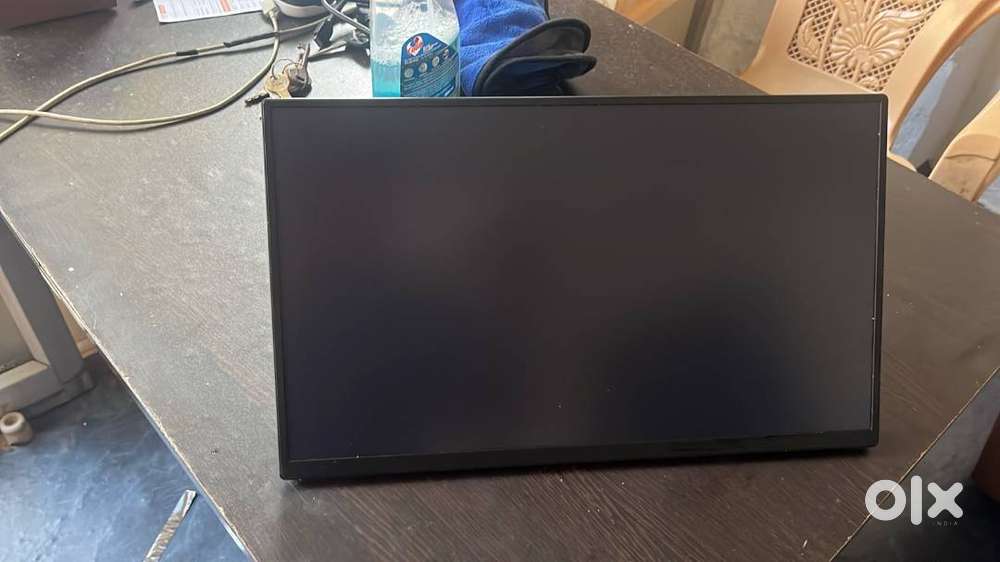 PM161QT 15.6 Inch Touch Monitor uilt-in Speakers Adjustable Stand