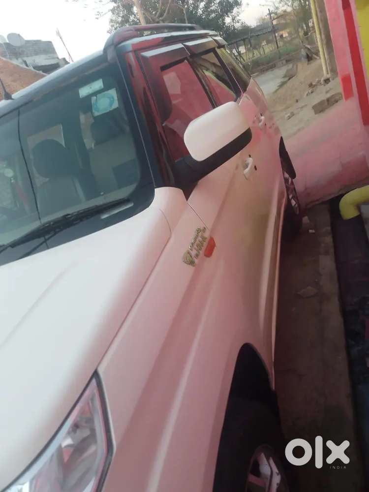 Mahindra Tuv 300 2016