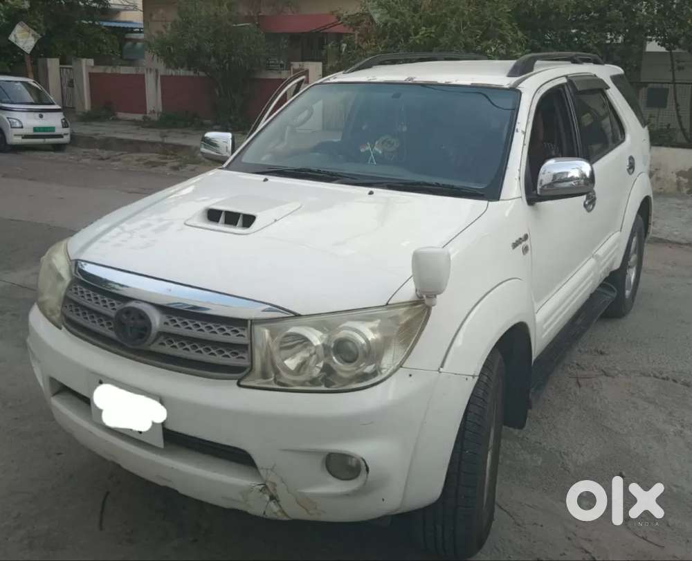 Toyota Fortuner, 2010, Diesel