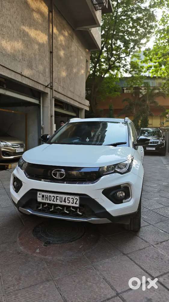 Tata Nexon Amt Diesel 2022 With Sunroof