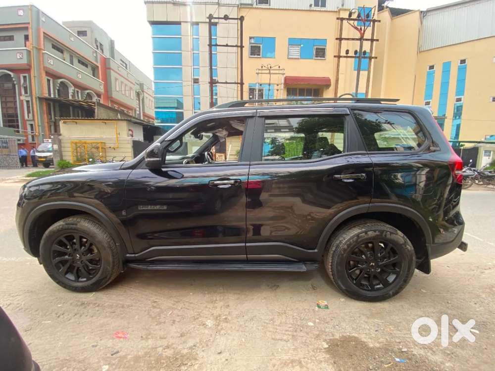 Mahindra Scorpio-n 2.0 Z8 L Petrol At 7 Str, 2025, Petrol