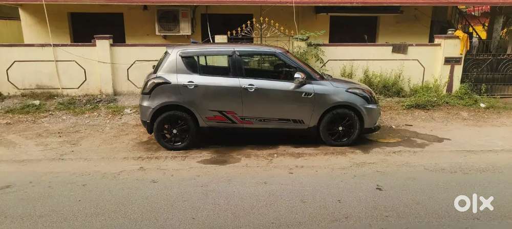 Maruti Suzuki Swift 2012 Diesel 135000 Km Driven