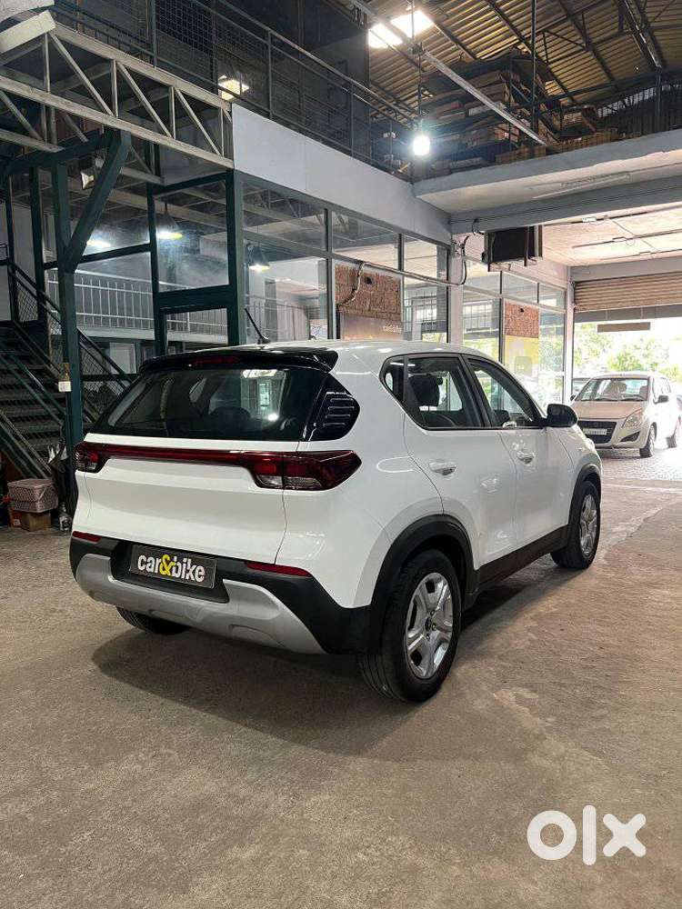 Kia Sonet, 2021, Petrol