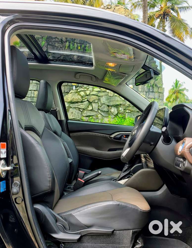 Toyota Urban Cruiser Hyryder 1.5 V Hybrid, 2025, Petrol