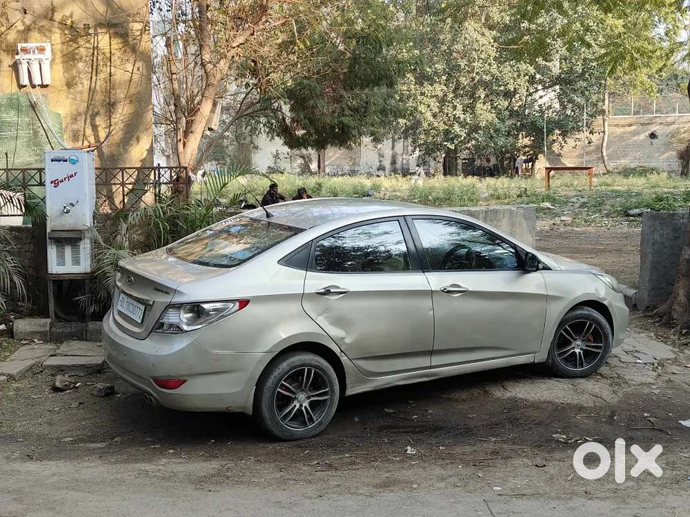 Hyundai Verna 1.6 2012 - Pertol Rocket