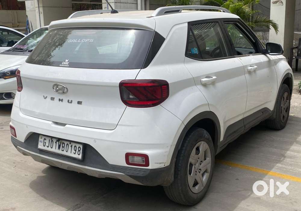 Hyundai Venue S 1.2 Petrol, 2022, Petrol