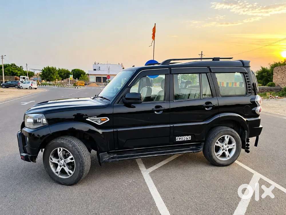 Mahindra Scorpio Diesel 2016 November