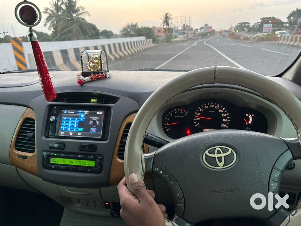 Toyota Innova Diesel 2011