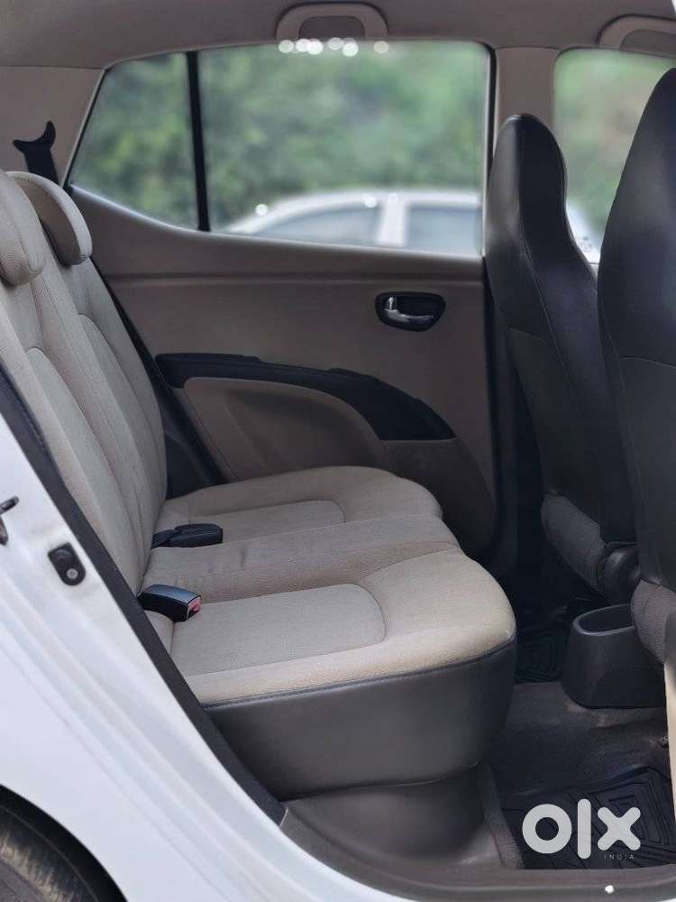 Hyundai I10 Sportz At, 2011, Petrol