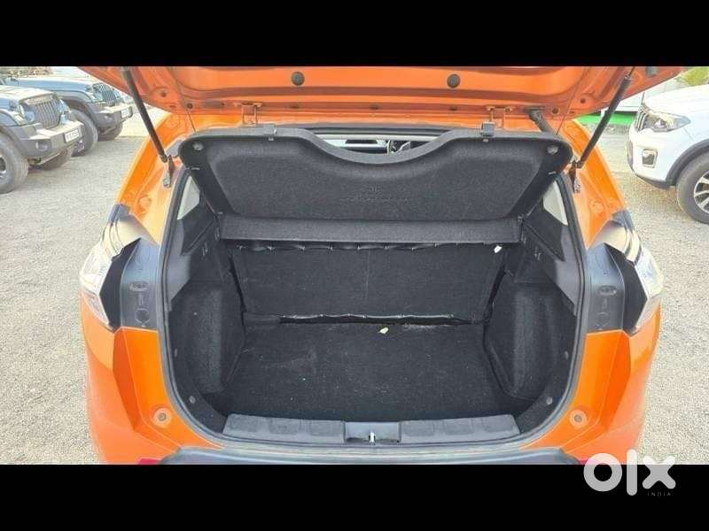 Tata Nexon 1.5 Revotorq Xm (s), 2018, Petrol