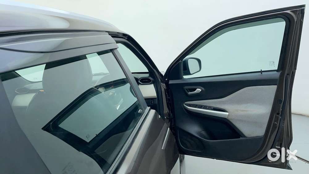 Nissan Magnite 1.0 Xv, 2021, Petrol