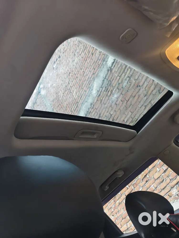 Mahindra Xuv300 2023 Diesel 60000 Km Driven