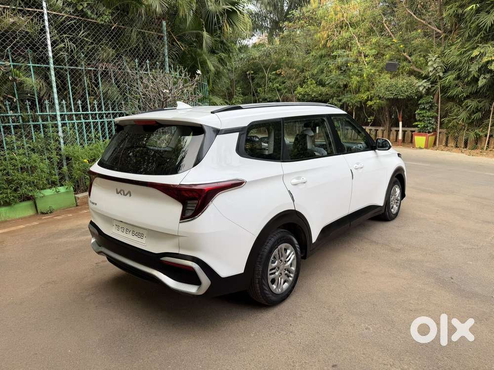 Kia Carens 1.4 Prestige 7 Str, 2023, Petrol