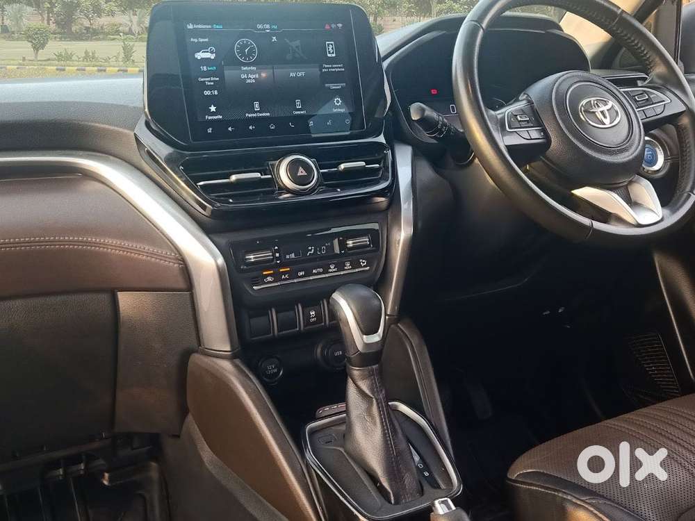 Toyota Urban Cruiser Hyryder 1.5 V Hybrid, 2023, Petrol