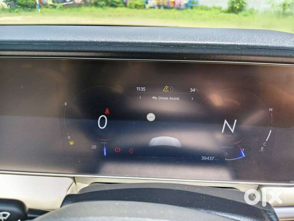 Mahindra Xuv700 2.2 Ax 7 Diesel Mt Str, 2025, Diesel