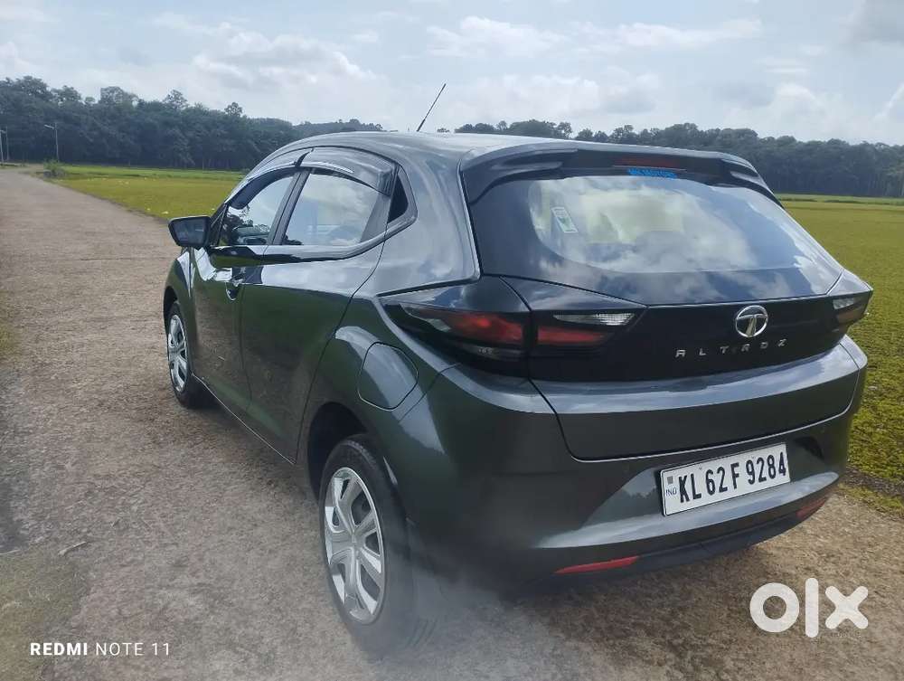 Tata Altroz 2023 Petrol Well Maintained