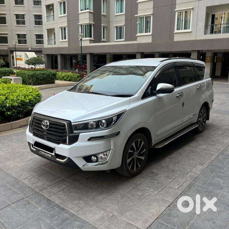 Toyota Innova Crysta
