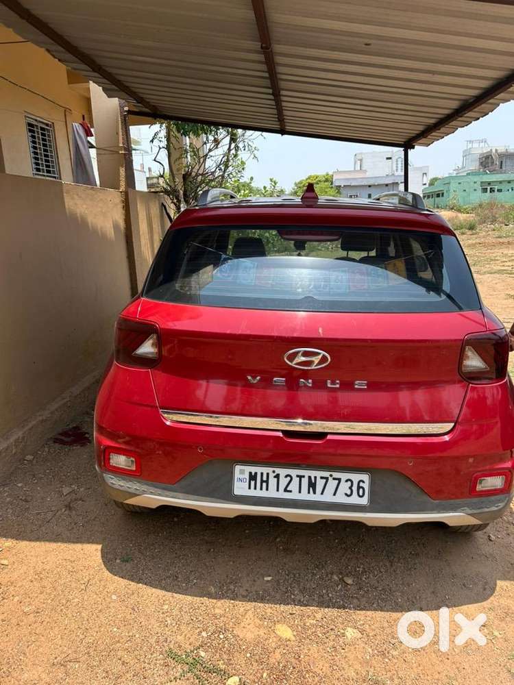 Hyundai Venue 2021 Petrol 41000 Km Driven