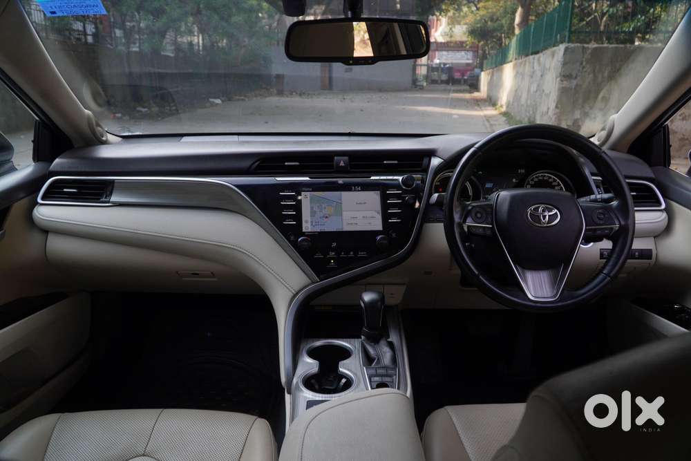 Toyota Camry Hybrid, 2021, Petrol