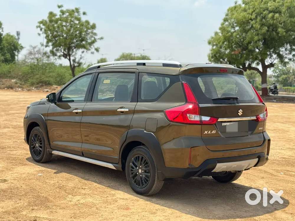 Maruti Suzuki Xl6 Alpha At, 2019, Petrol