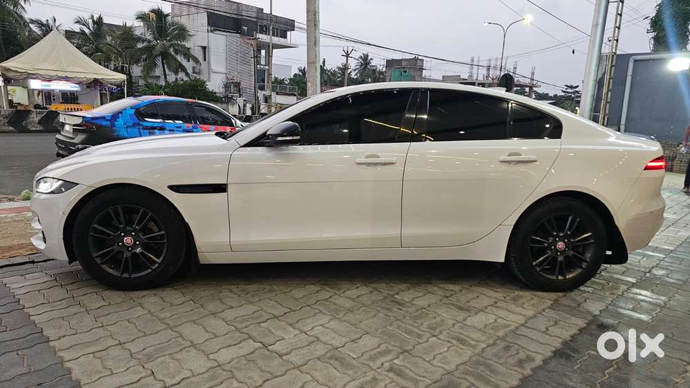 Jaguar Xe, 2021, Petrol