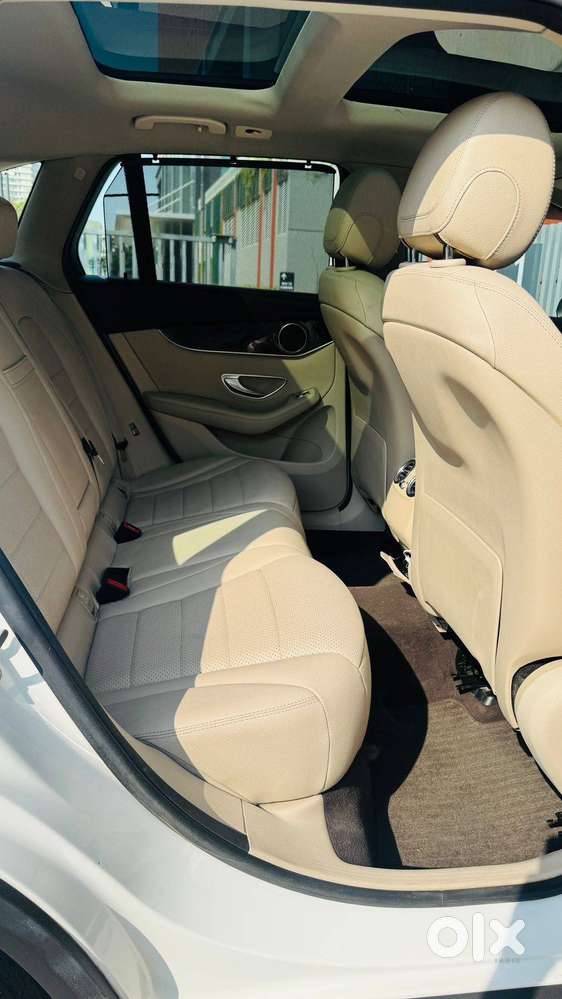 Mercedes-benz Glc 2018 Diesel -mint Condition