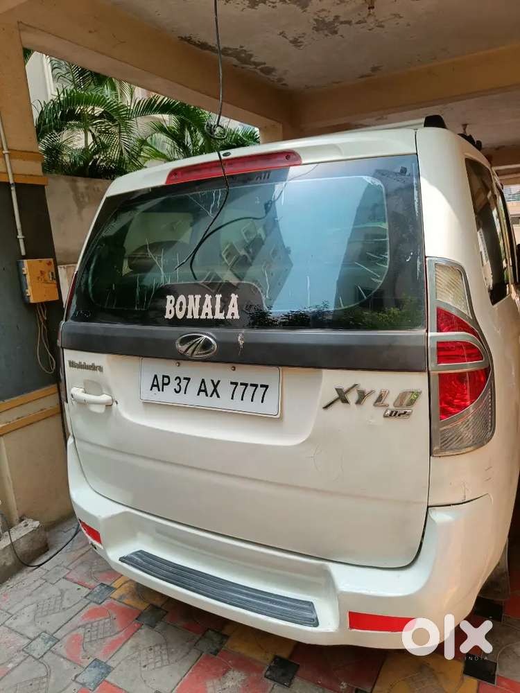 Mahindra Xylo 2012