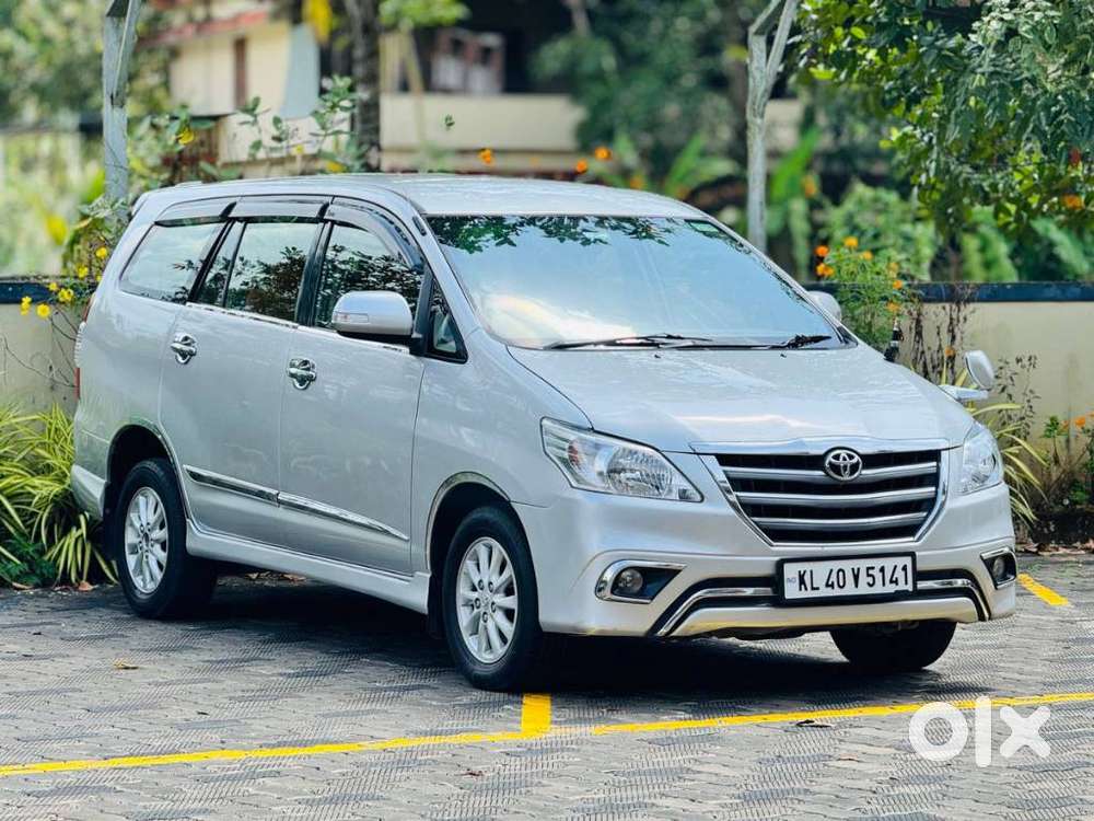 Toyota Innova 2.5 Vx 8 Str Bs-iii, 2013, Diesel