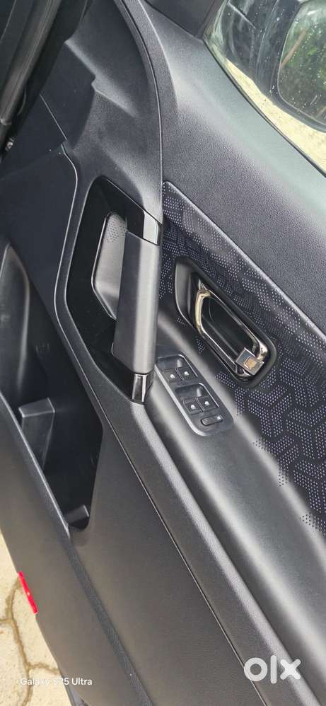 Tata Safari Accomplished Plus Dark Edition At, 2024, Diesel