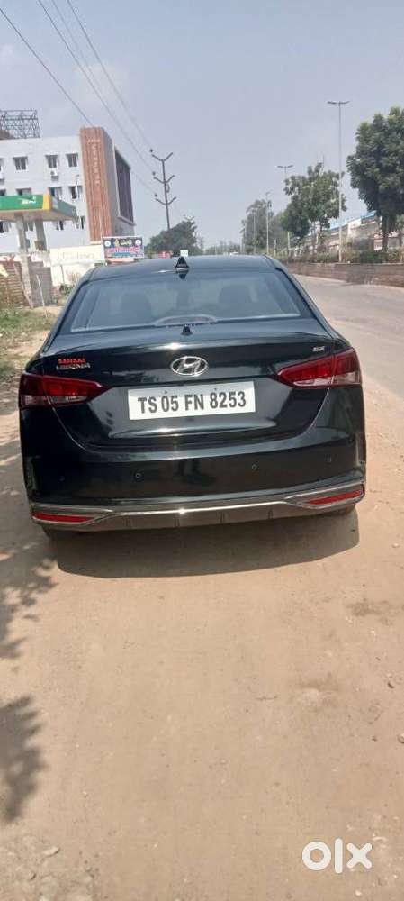 Hyundai Verna 1.5 Sx Petrol Mt, 2022, Petrol