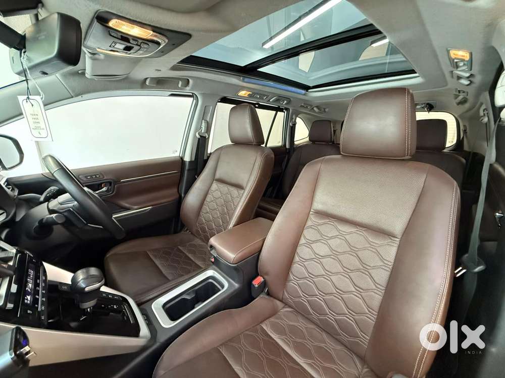 Toyota Innova Hycross 2.0 Zx Hybrid 7 Str, 2023, Petrol