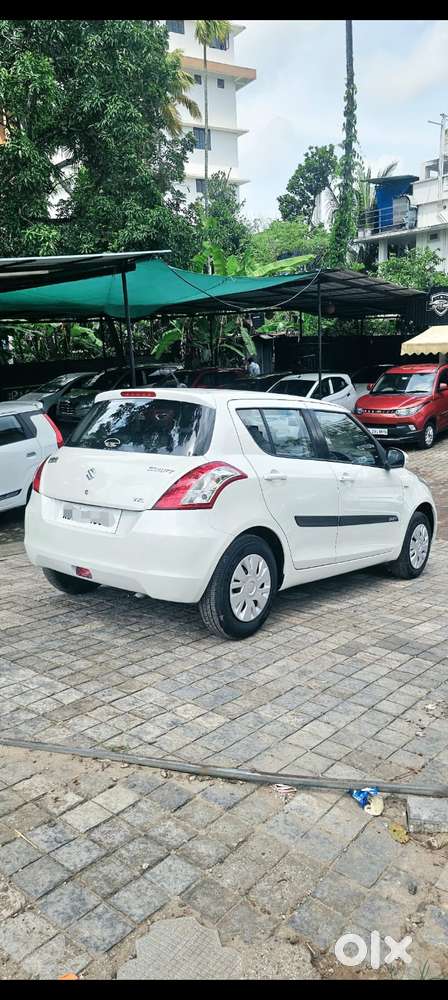 Maruti Suzuki Swift Vxi + Manual, 2013, Petrol