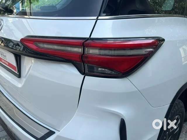 Toyota Fortuner Legender, 2023, Diesel