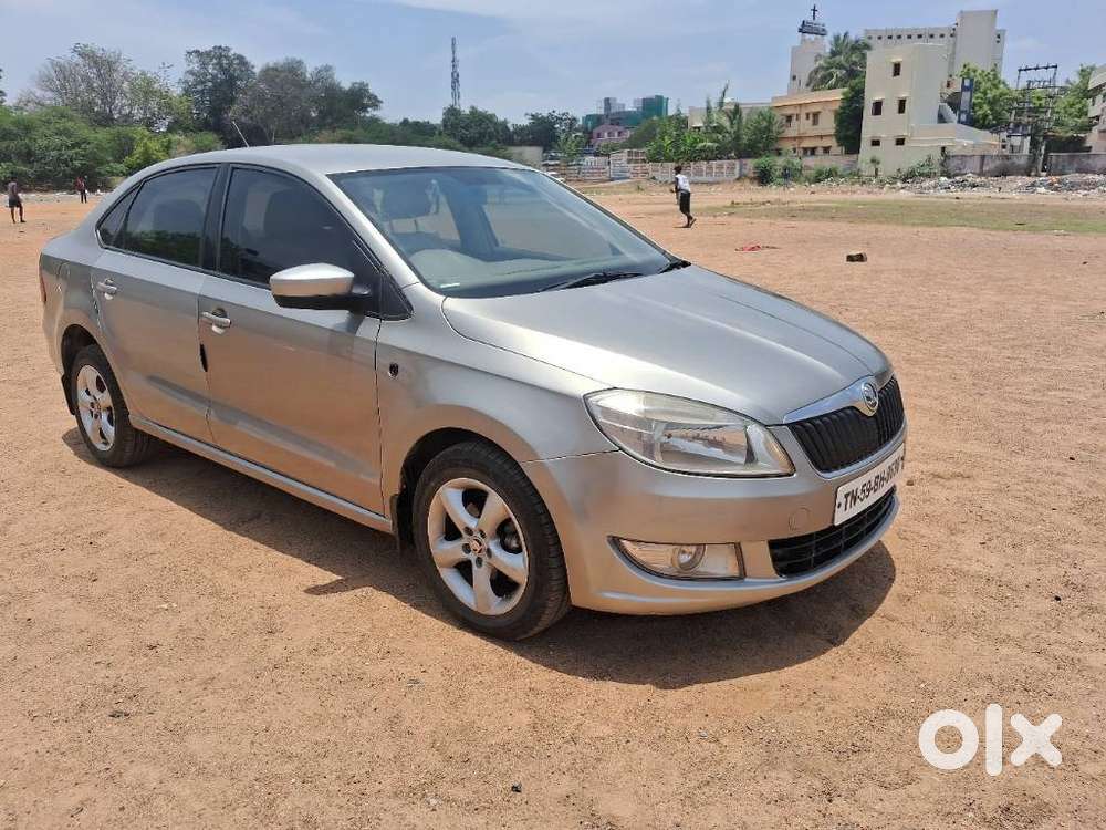 Skoda Rapid 1.6 Mpi Ambition, 2015, Diesel