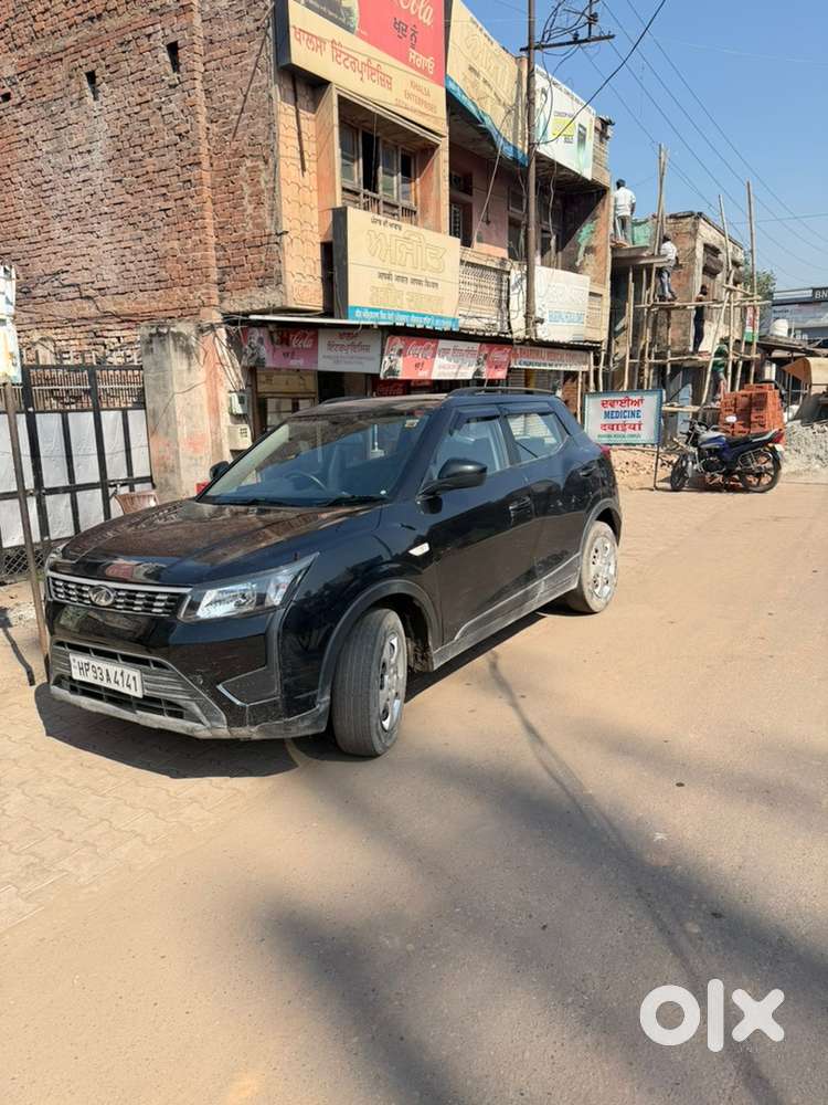 Mahindra Xuv300 2019 Petrol Well Maintained