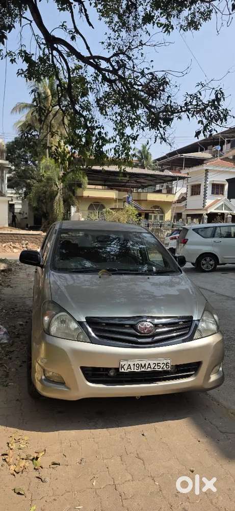 Im Selling My Innova  Geniune 46500 Run Its G Version
