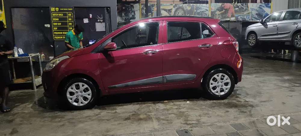Hyundai Grand I10 Sportz 2013 Car