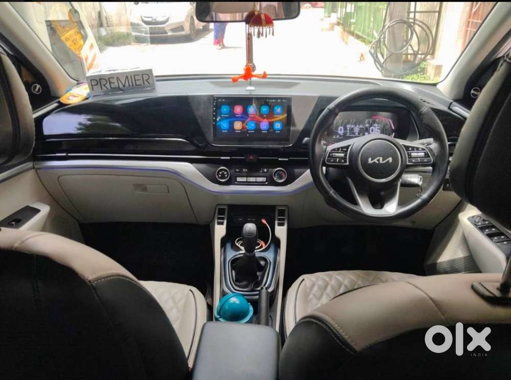 Kia Carens 1.5 Premium 7 Str, 2022, Petrol