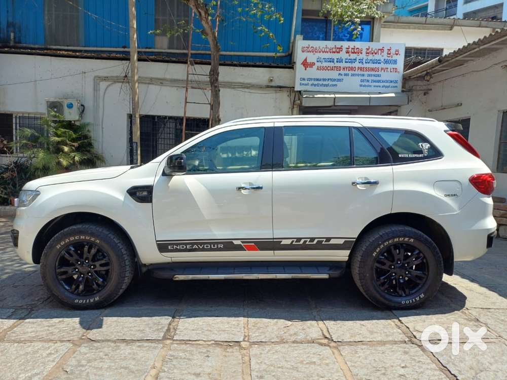 Ford Endeavour 3.2 Titanium At 4x4, 2016, Diesel