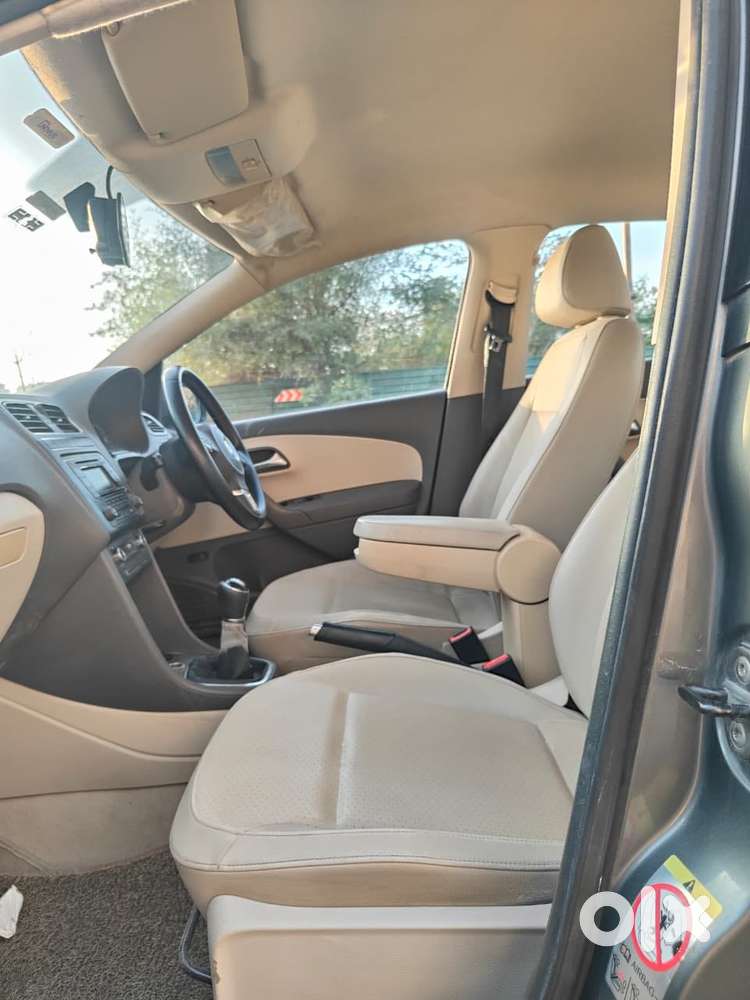 Volkswagen Vento 1.2 Tsi Highline Plus At, 2013, Petrol