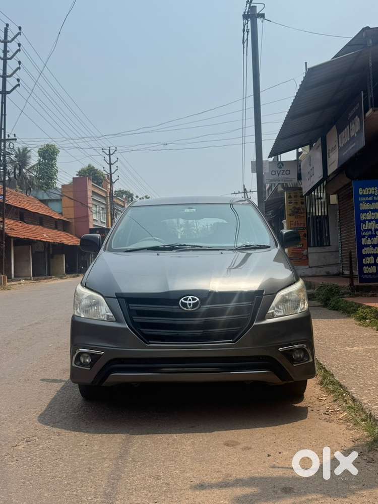 Toyota Innova 2013