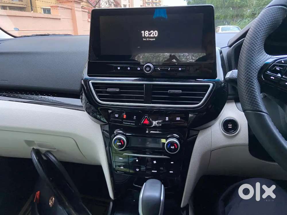 Mahindra Xuv 3xo Revx At 2025 With Panoramic Sunroof