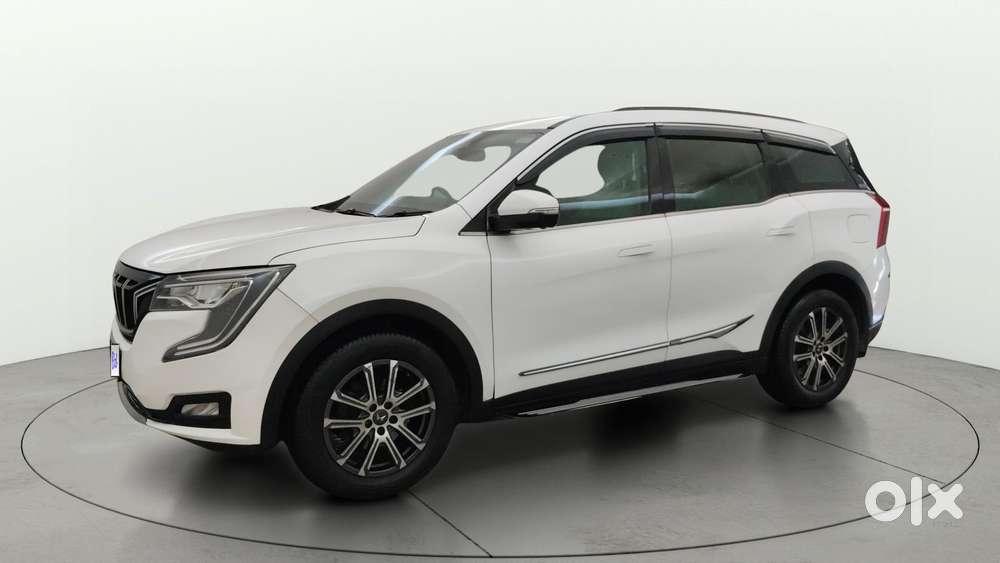 Mahindra Xuv700 2.0 Ax 5 Petrol Mt 7 Str, 2021, Diesel