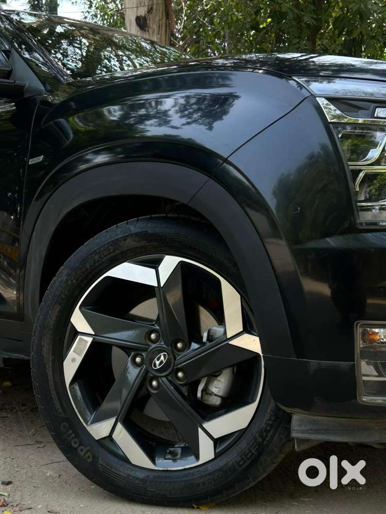 Hyundai Alcazar 2.0 Signature (o) Petrol At 7 Str, 2022, Petrol