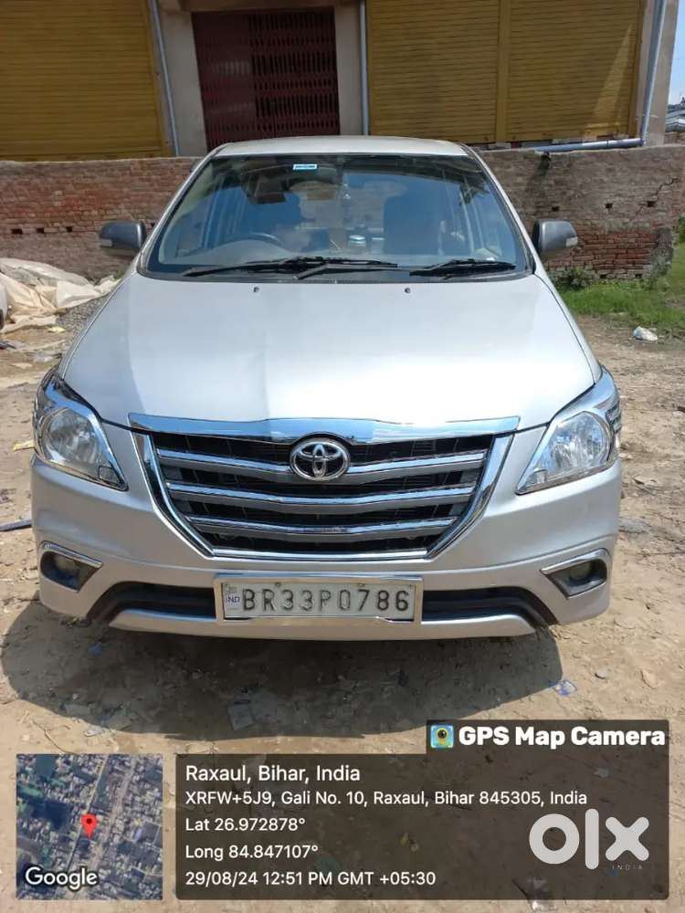 Toyota Innova 2014