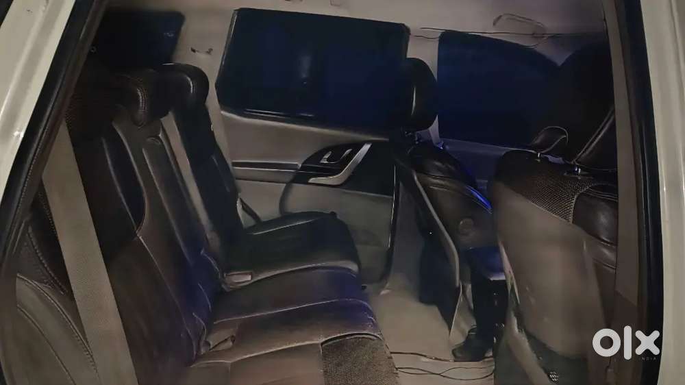 Mahindra Xuv500 2015 Diesel 72000 Km Driven