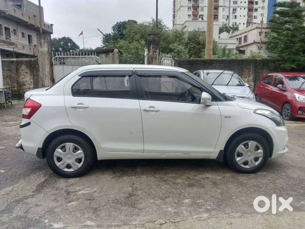 Maruti Suzuki Swift Dzire 1.2 Vxi Bsiv, 2015, Petrol